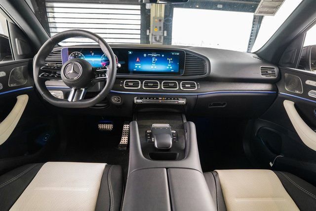 New 2026 MANUFAKTUR Moonlight White Metallic Mercedes-Benz GLE 350 image 44