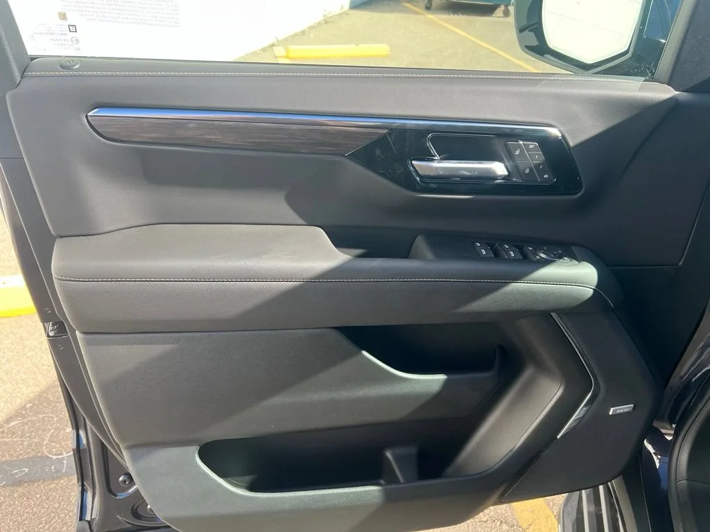 New 2026 Dark Ash Metallic Chevrolet Premier image 12