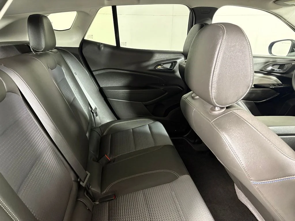Used 2025 Black Chevrolet LT image 17