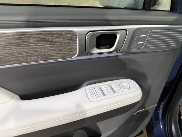 2026 Hyundai Santa Fe Limited - Photo 10