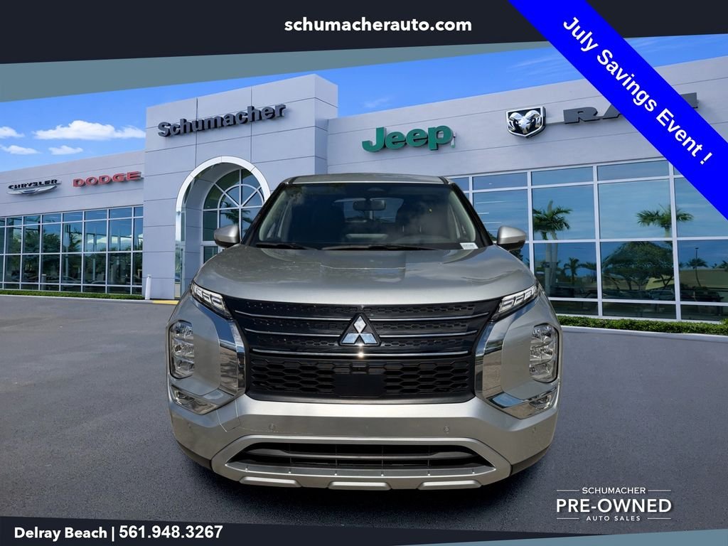 Used 2024  Mitsubishi  image 2