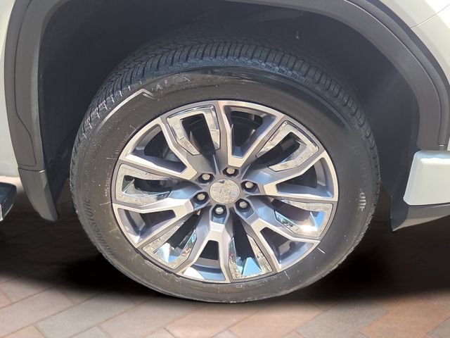 Used 2023 White Frost GMC Denali image 4