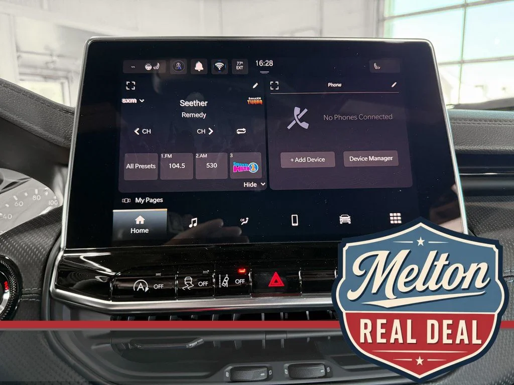 New 2025 Black Jeep Latitude image 32