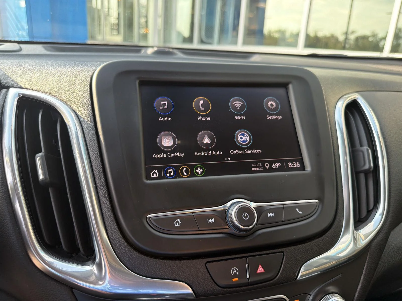 Used 2022 Summit White Chevrolet LT image 25