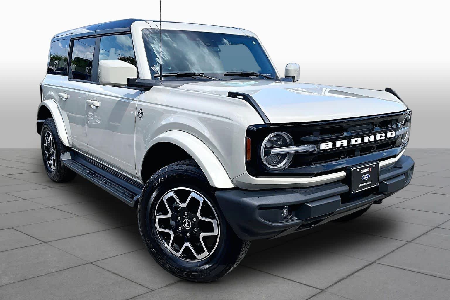 Used 2025 Desert Sand Ford Outer Banks image 5