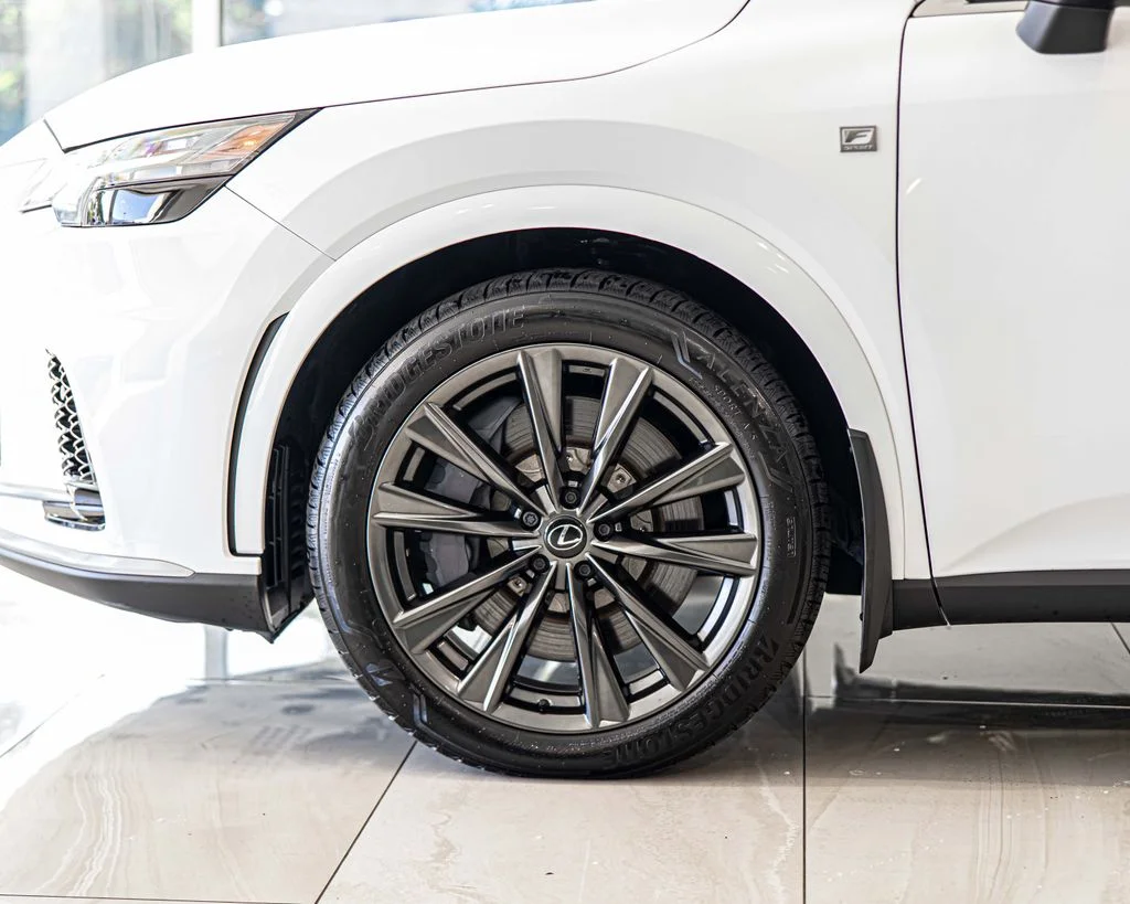 Used 2024 White Lexus 350 F Sport Handling image 8