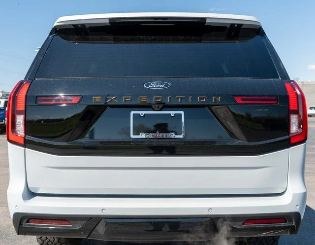 Used 2025 Silver Ford Tremor image 7