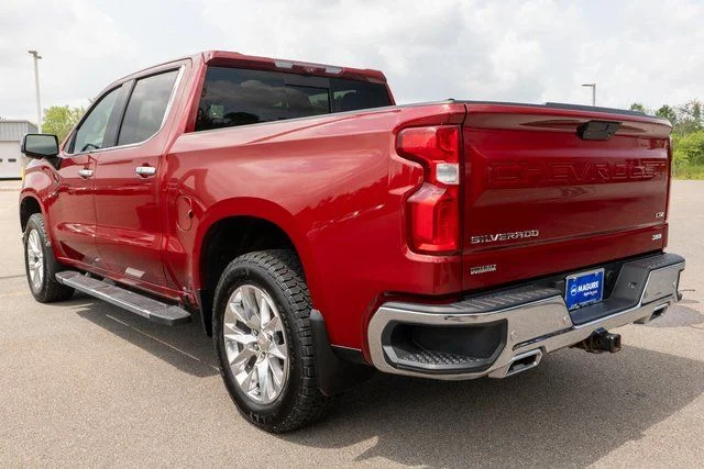 Used 2020 Red Chevrolet LTZ image 8
