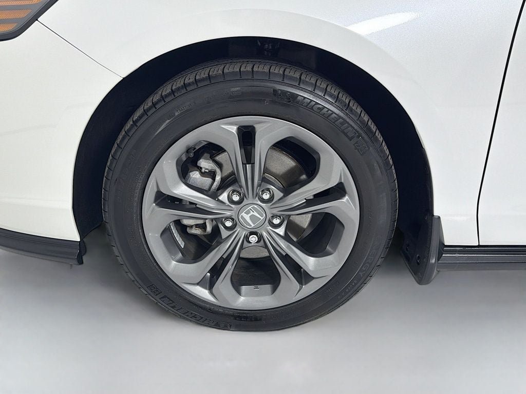 Used 2023 Platinum White Pearl Honda EX CVT w/o BSI image 31