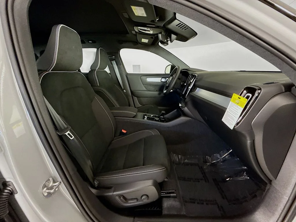 New 2026 Gray Volvo B5 Ultra Black Edition image 30