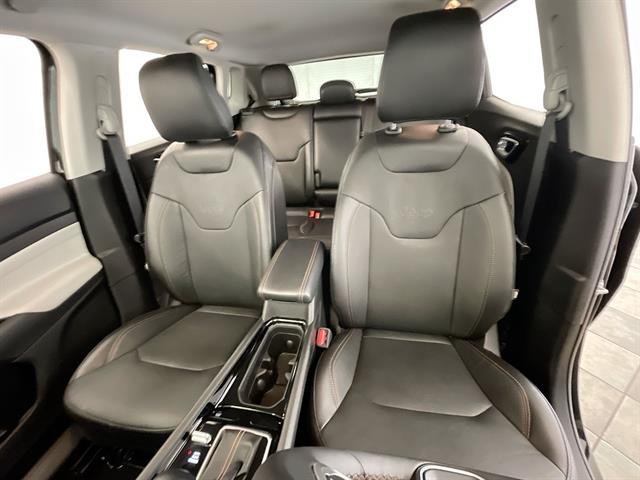 Certified Used 2022 Black Jeep Limited 4x4 image 19