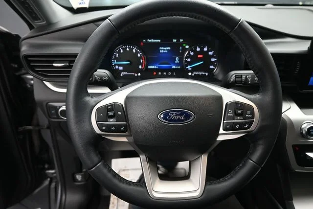Used 2022 Gray Ford XLT image 18