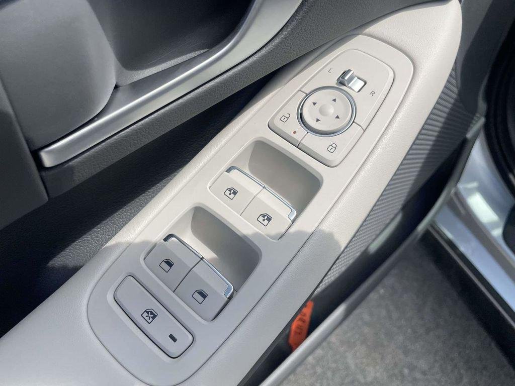 New 2026 Silver Hyundai SEL Sport image 37