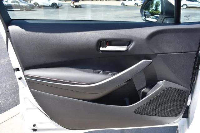 Used 2023 White Toyota SE image 9