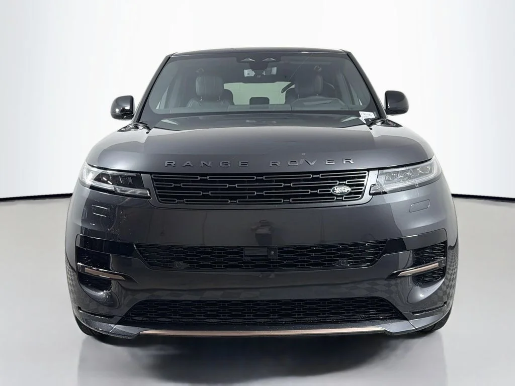 New 2026 Carpathian Grey Land Rover Dynamic SE image 2