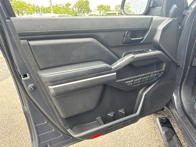 Used 2024  Toyota SR5 image 29