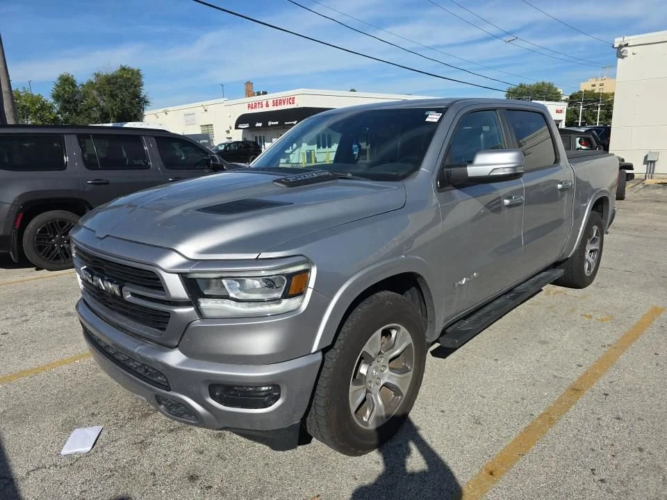 Used 2022 Silver Ram Laramie image 3