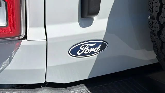 New 2026 Avalanche Gray Ford Badlands® image 45