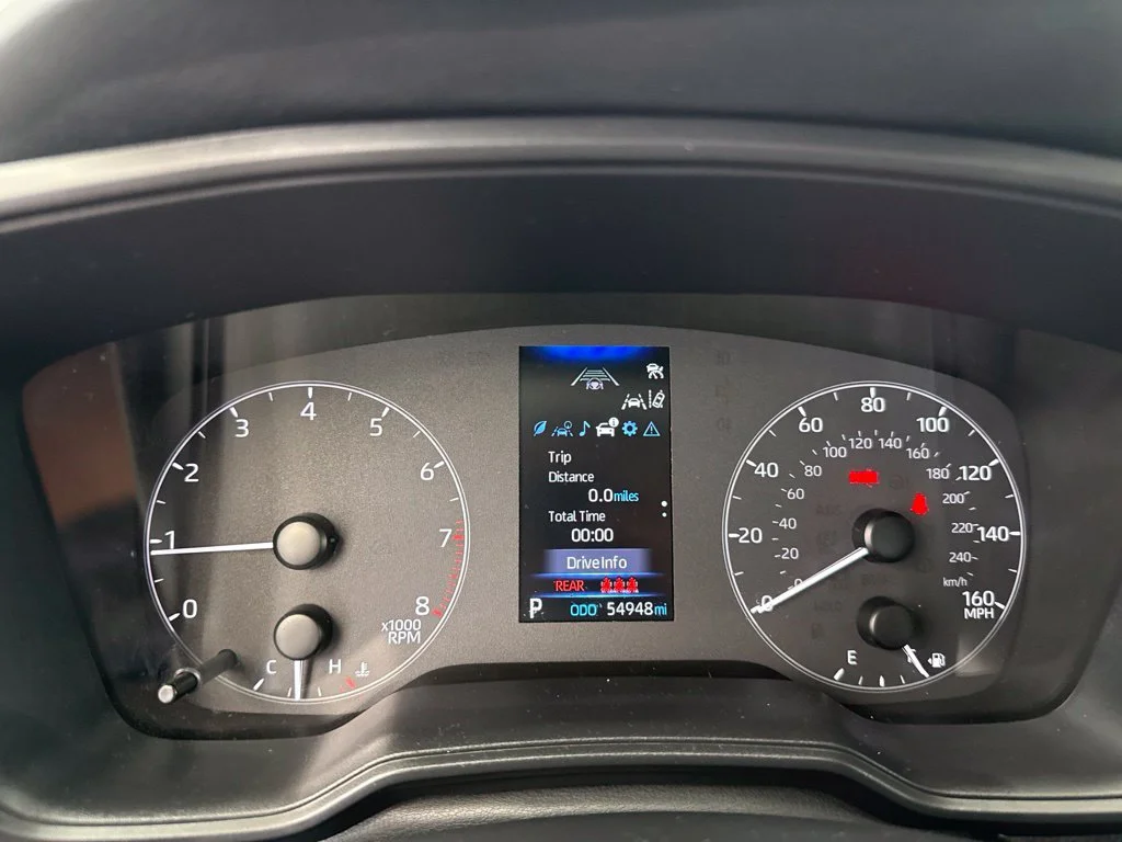 Used 2024  Toyota LE image 26