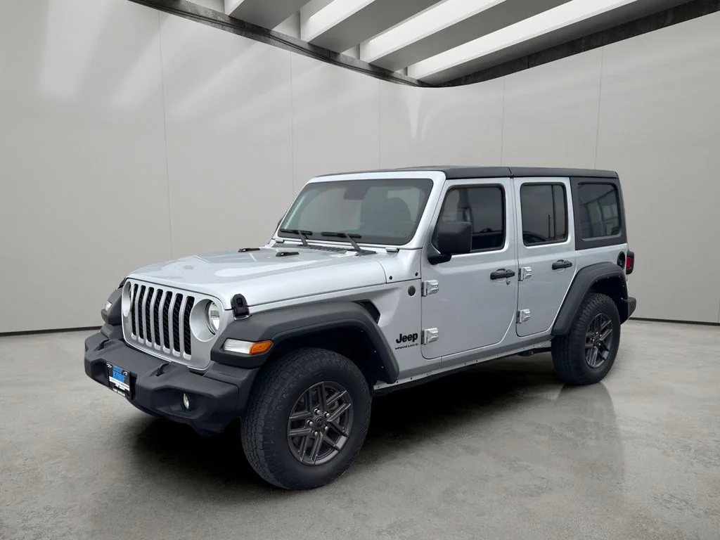 Used 2024 Silver Zynith Clearcoat Jeep Sport S image 1