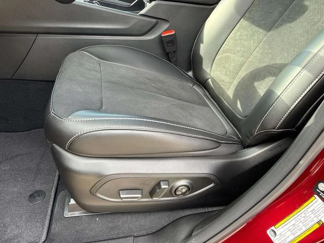 New 2025 Red Jeep Altitude X image 10