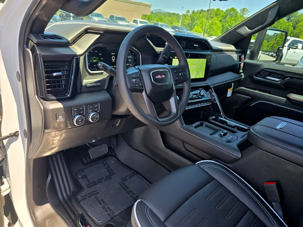 New 2026 White GMC AT4X image 27