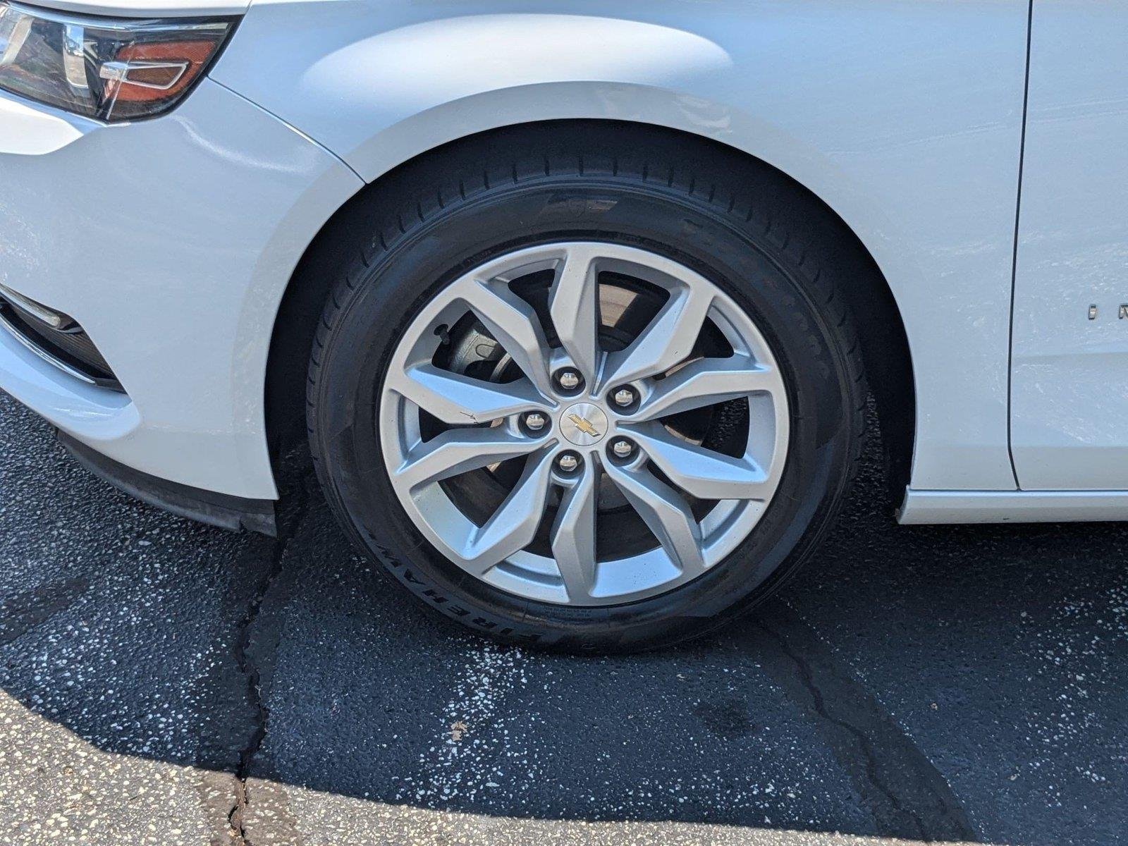 Certified Used 2018 Summit White Chevrolet LT image 12