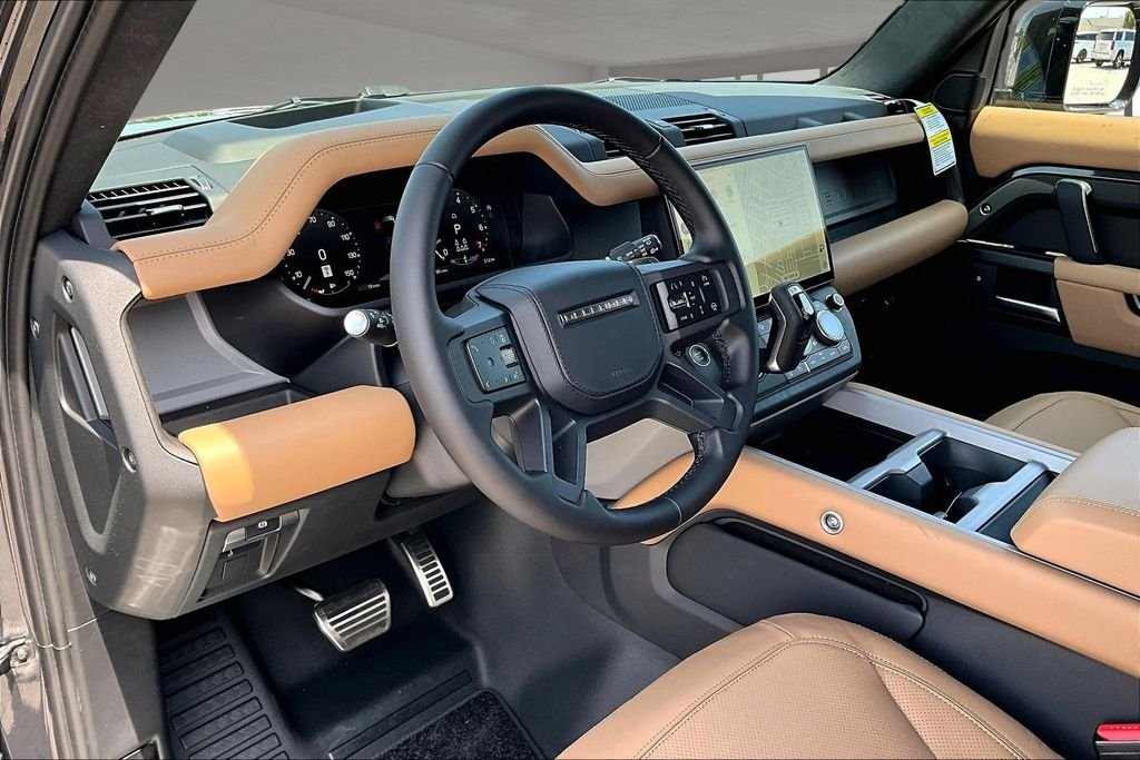New 2026 Carpathian Grey Prem Met Land Rover V8 image 6