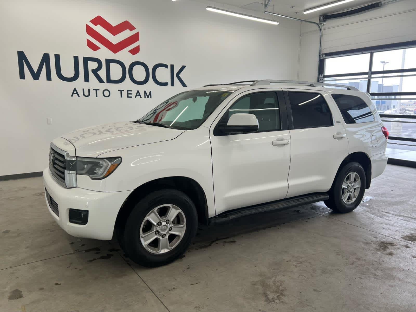 2018 Toyota Sequoia 5.7 Auto 4WD SR5's photo