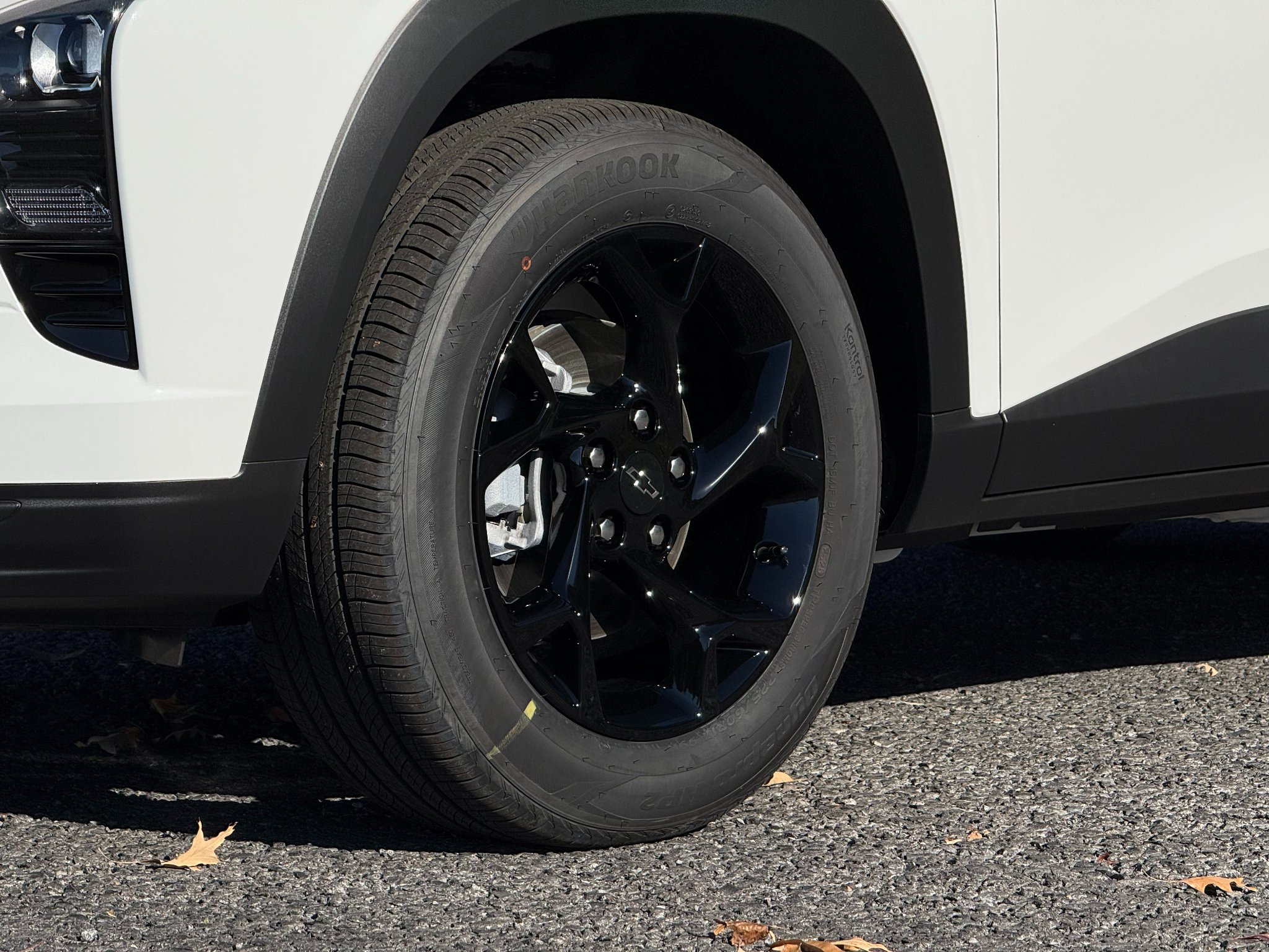 New 2026 Summit White Chevrolet LT image 14