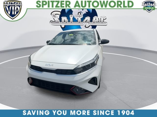 Used 2023 White Kia GT-Line image 3