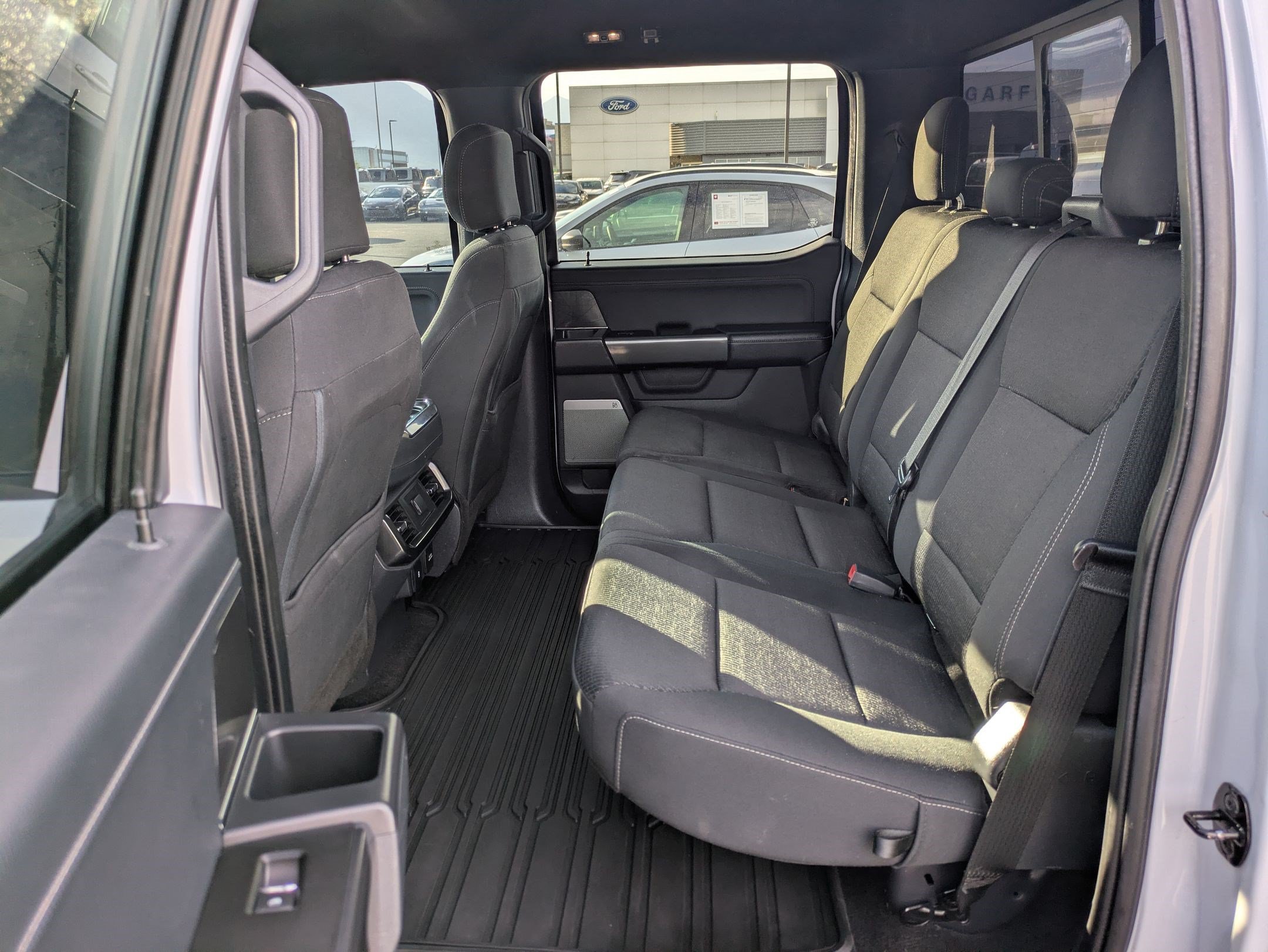 Used 2021 White Metallic Ford XLT image 27