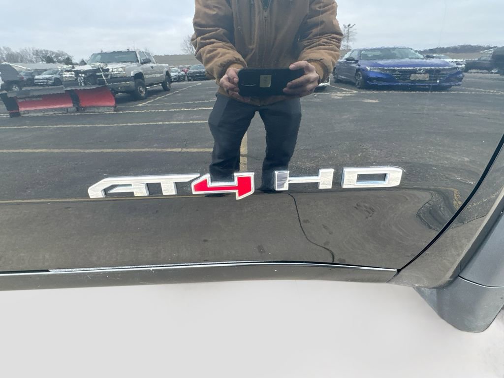 2025 GMC Sierra 2500HD AT4 - Photo 36