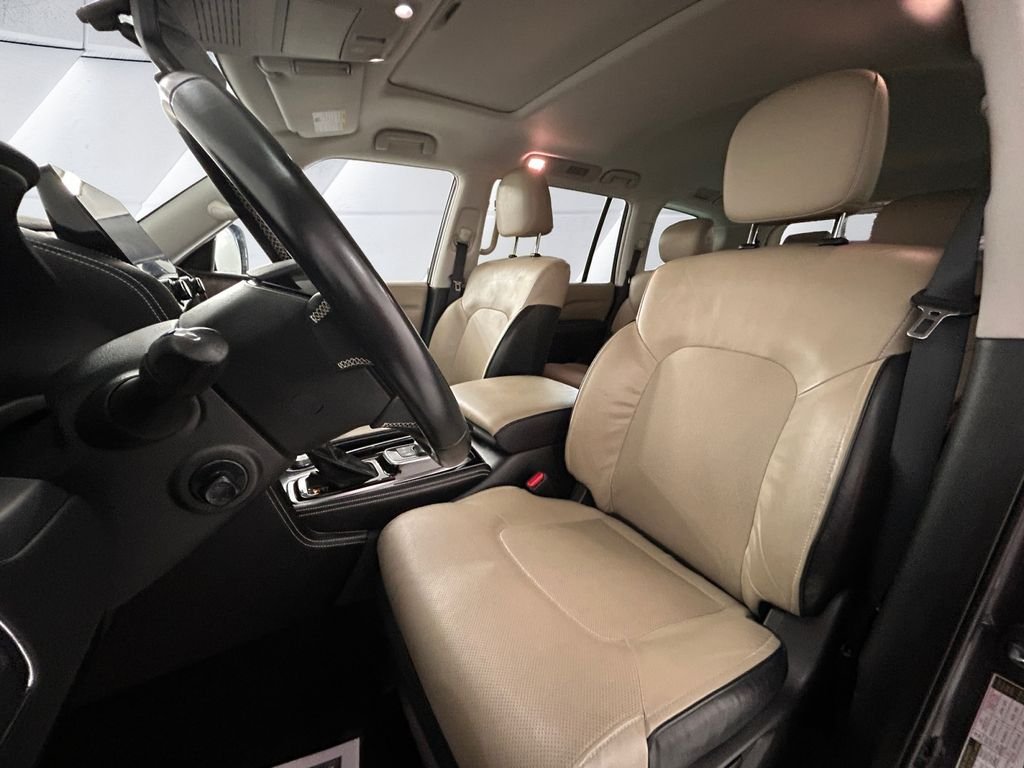 Used 2023 Gray INFINITI Premium Select image 8