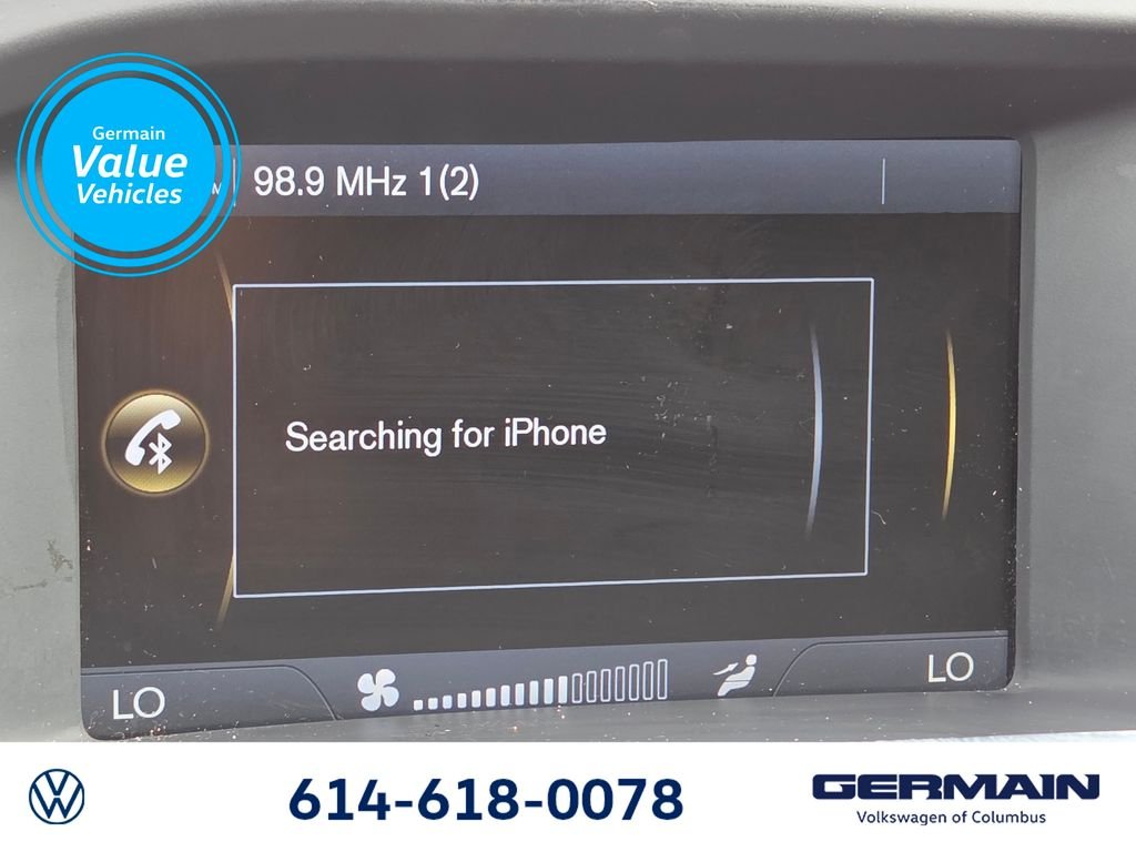 Used 2012  Volvo T5 image 25