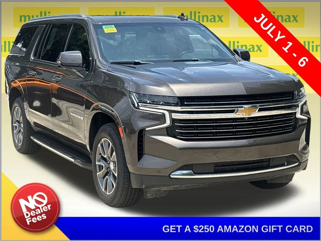Used 2021 Gray Chevrolet LT image 1