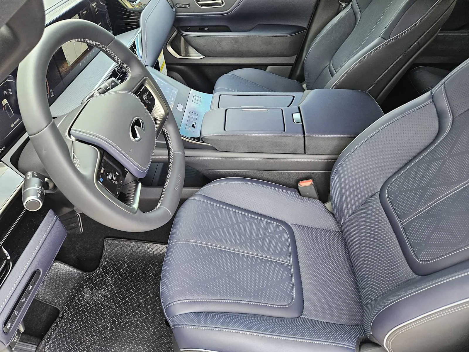 2026 INFINITI QX80 Sport - Photo 8