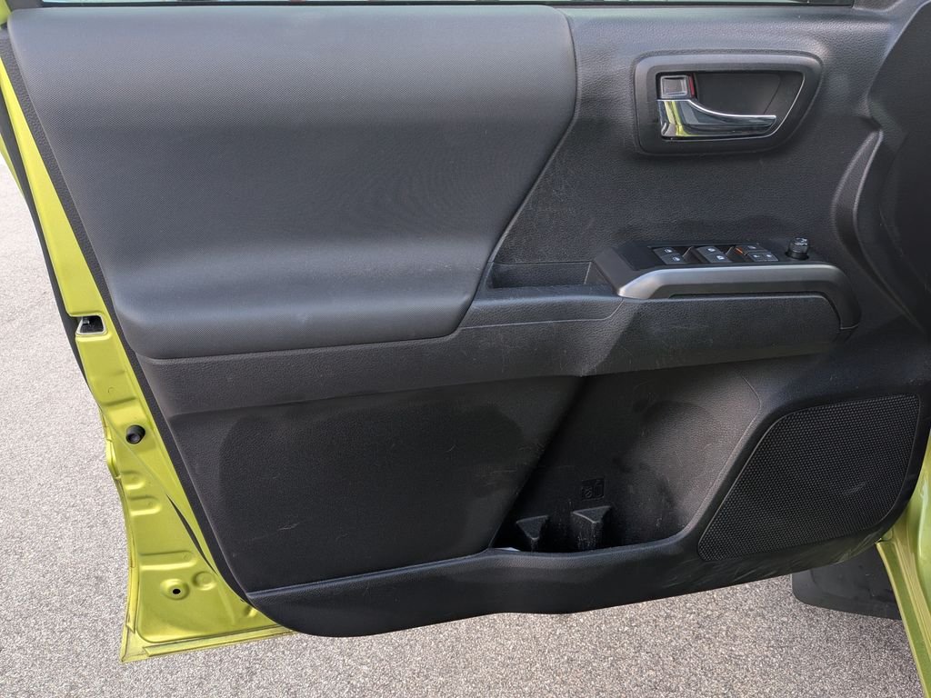 Certified Used 2023  Toyota TRD Off-Road image 9