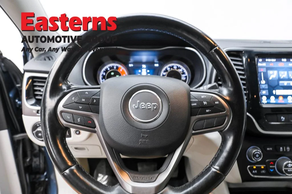 Used 2020 Blue Jeep Limited image 10