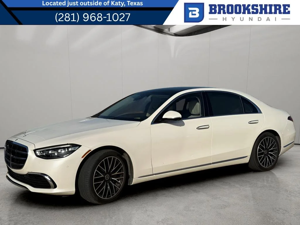 Used 2023 MANUFAKTUR Diamond White Mercedes-Benz S500 4MATIC® image 1