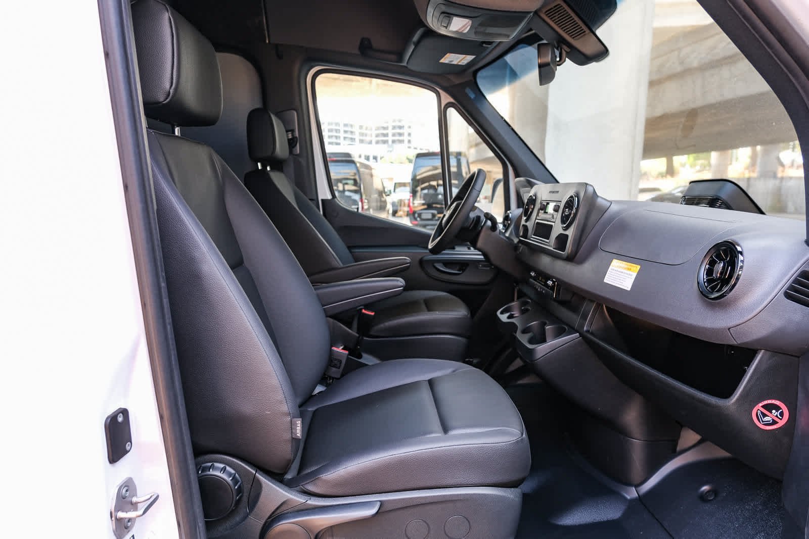 New 2026 Arctic White Mercedes-Benz Cargo 170ExtWB High Roof RWD 2.0L I4 Diesel Turbo image 30