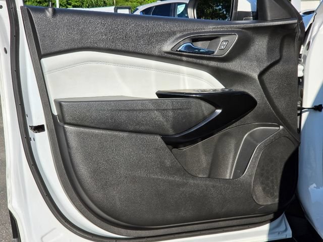 Used 2024 Summit White Chevrolet LT image 29