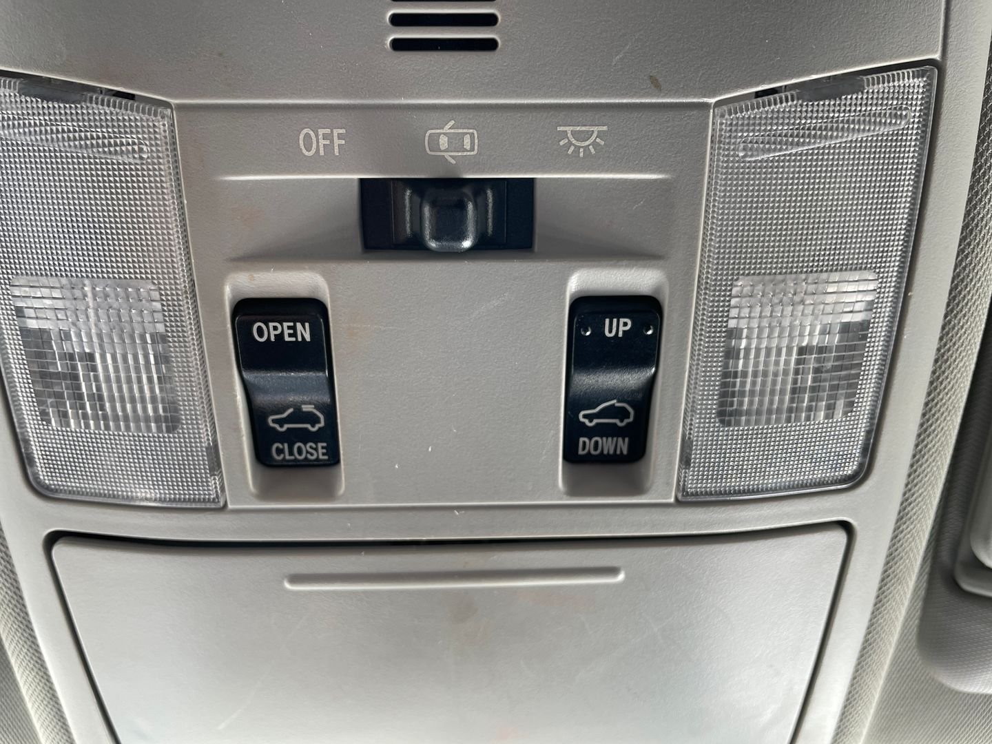Certified Used 2018 White Toyota XLE image 25