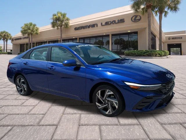 Used 2025 Blue Hyundai Limited image 1