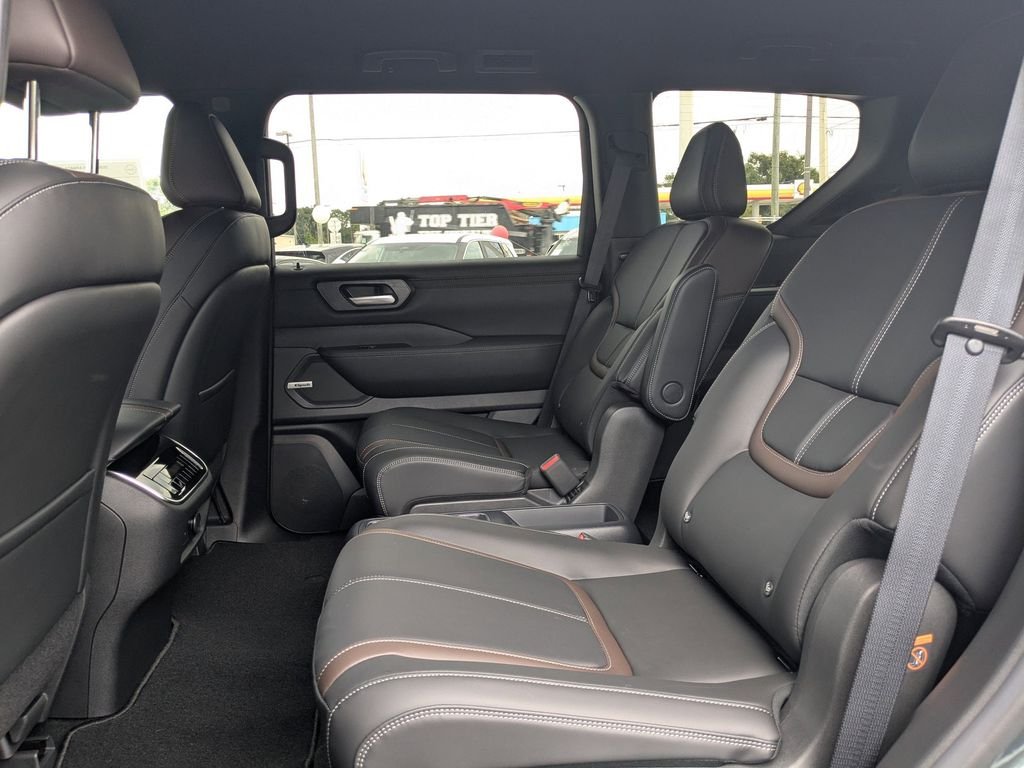 2026 Nissan Armada SL - Photo 14