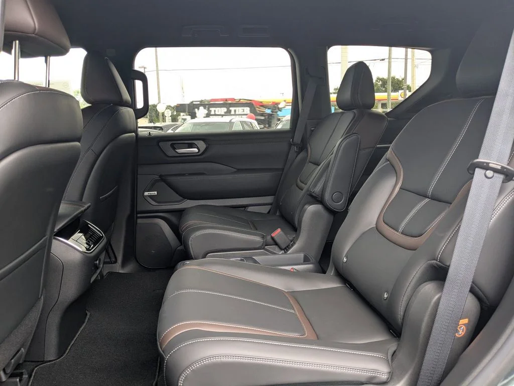 2026 Nissan Armada SL - Photo 14