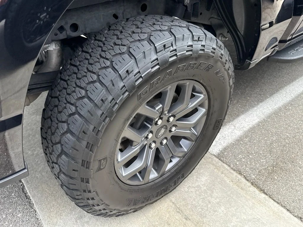 Used 2022 Black Metallic Ford Tremor image 11