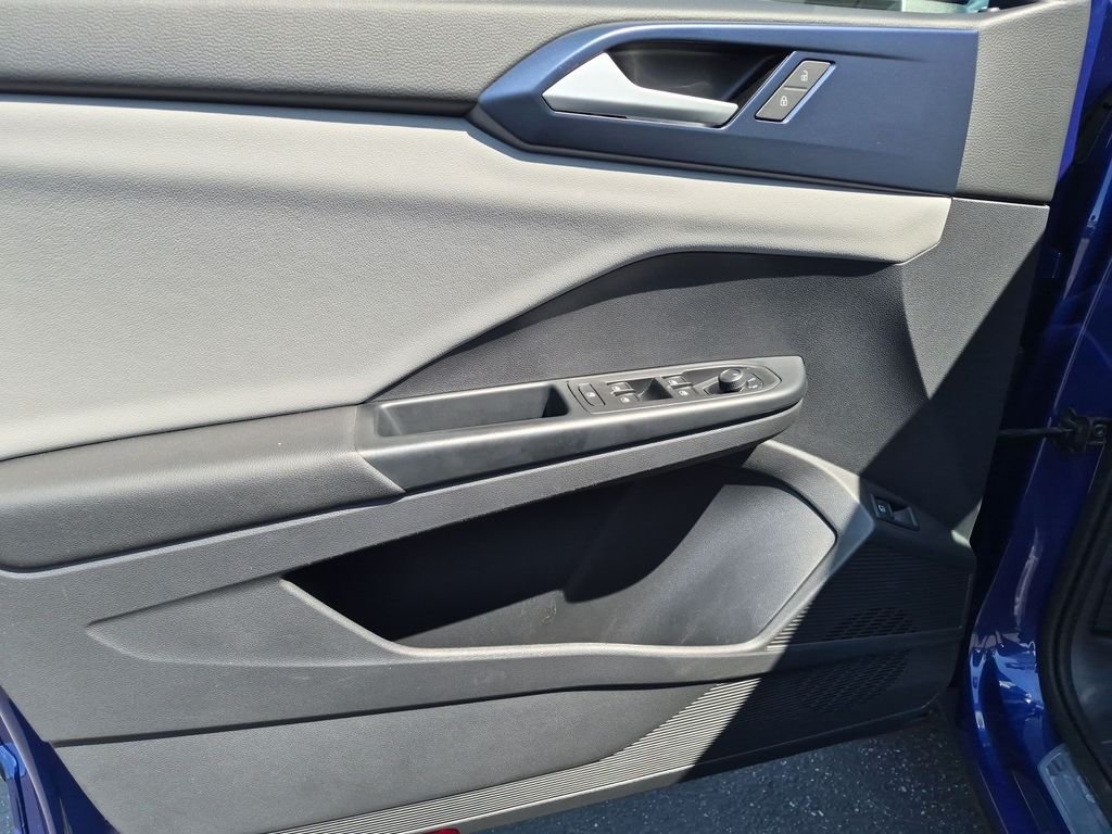 2022 Volkswagen Taos SE - Photo 12