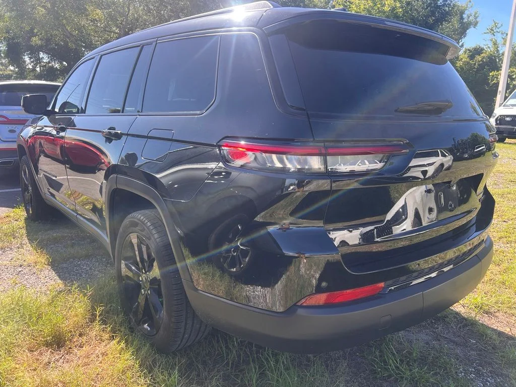 Certified Used 2024 Black Jeep Limited image 3