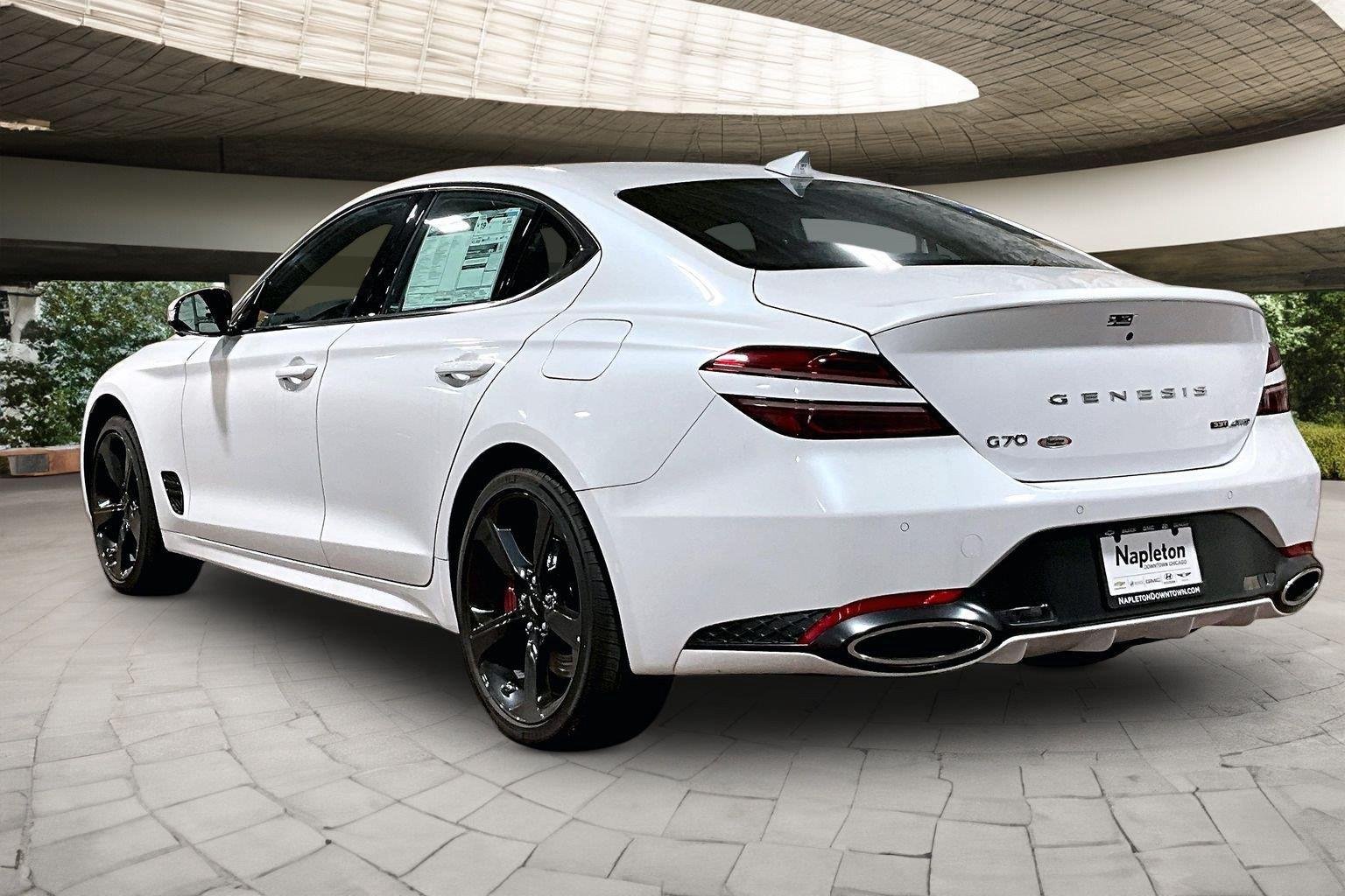 New 2026 Uyuni White Genesis 3.3T SPORT PRESTIGE image 3